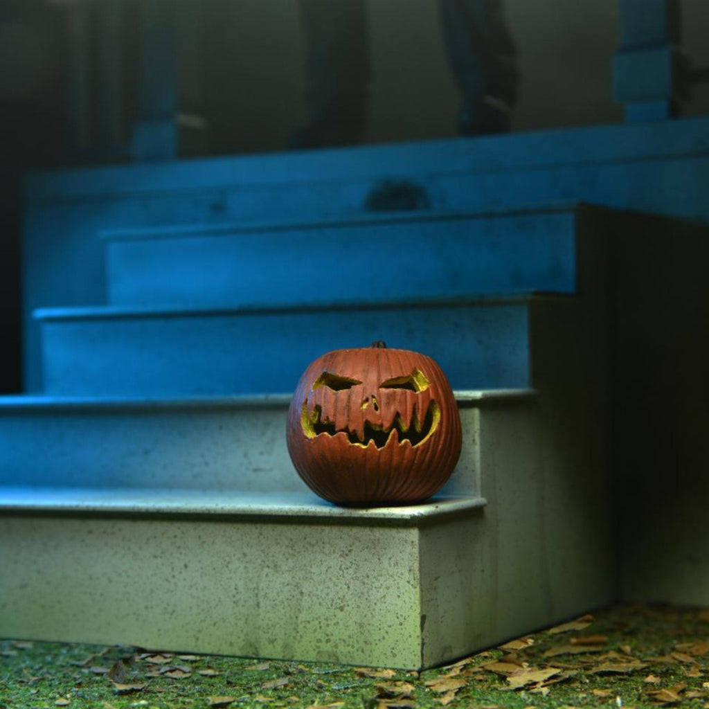 NECA Halloween Ends Michael Myers (Reissue)