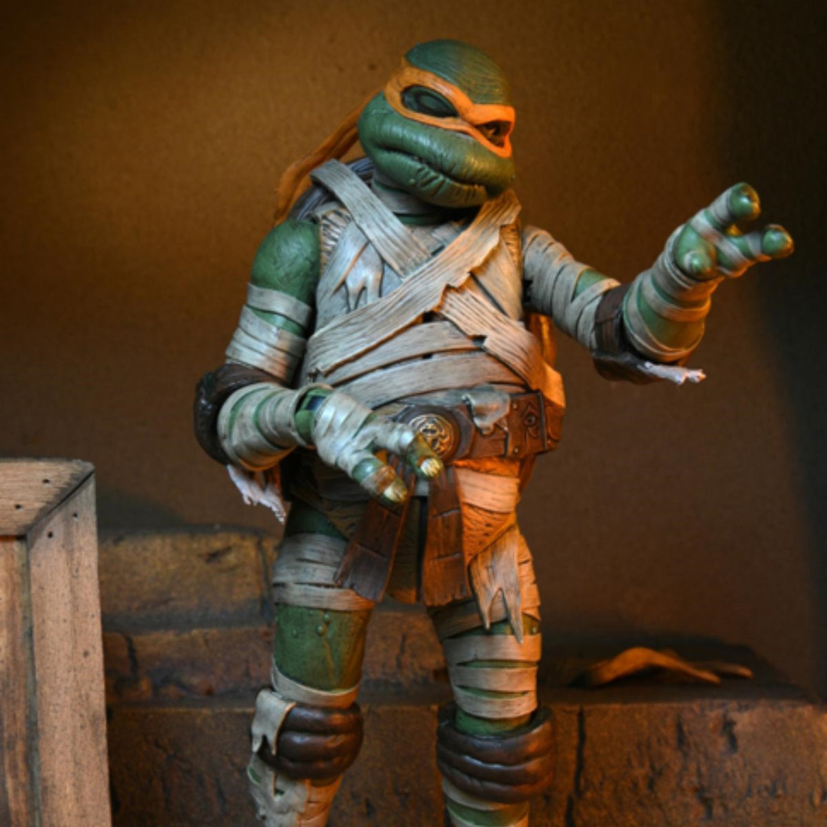 NECA Universal Monsters Teenage Mutant Ninja Turtles Michelangelo as The Mummy