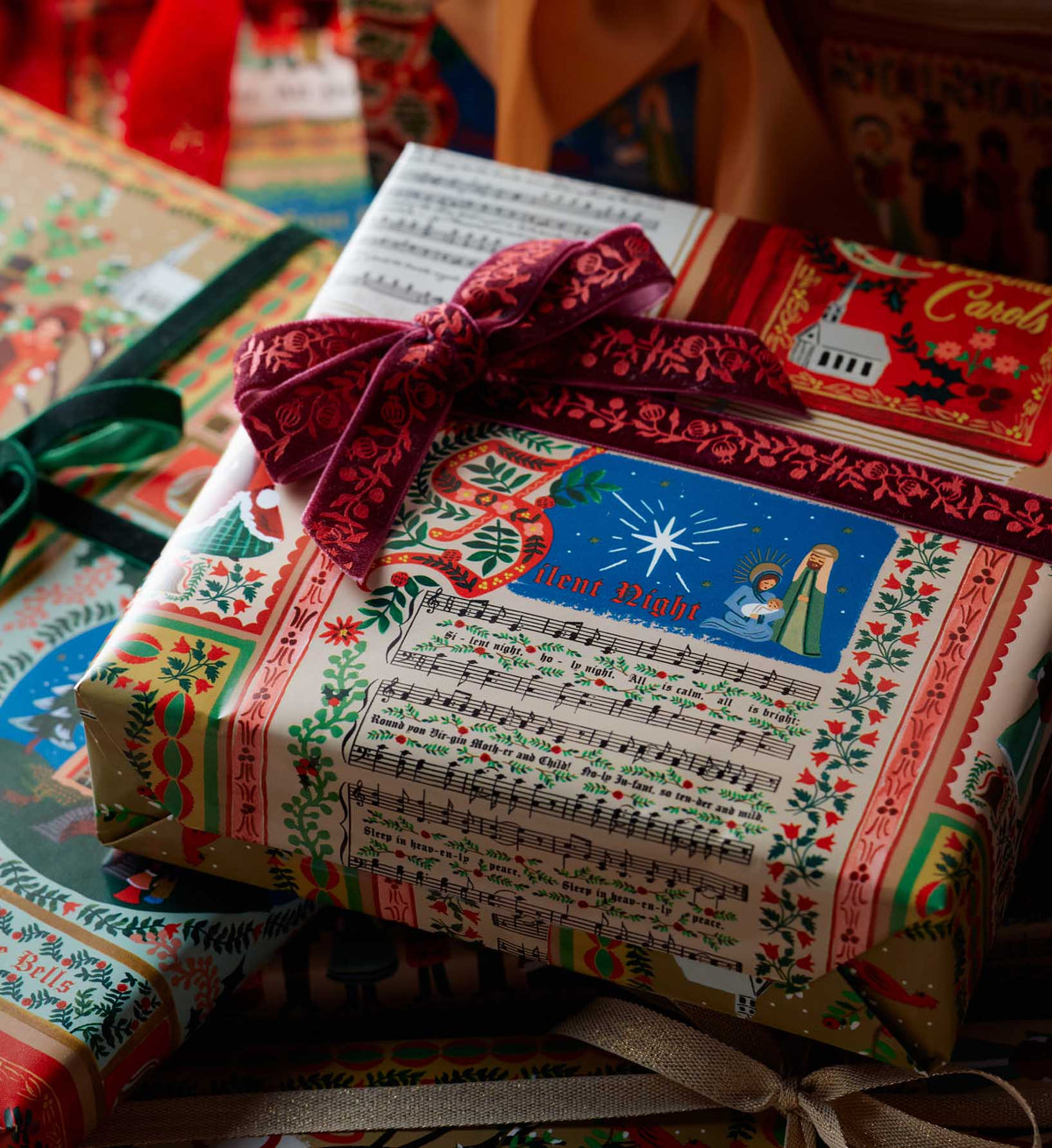 Holiday Wrapping Roll - Christmas Carols