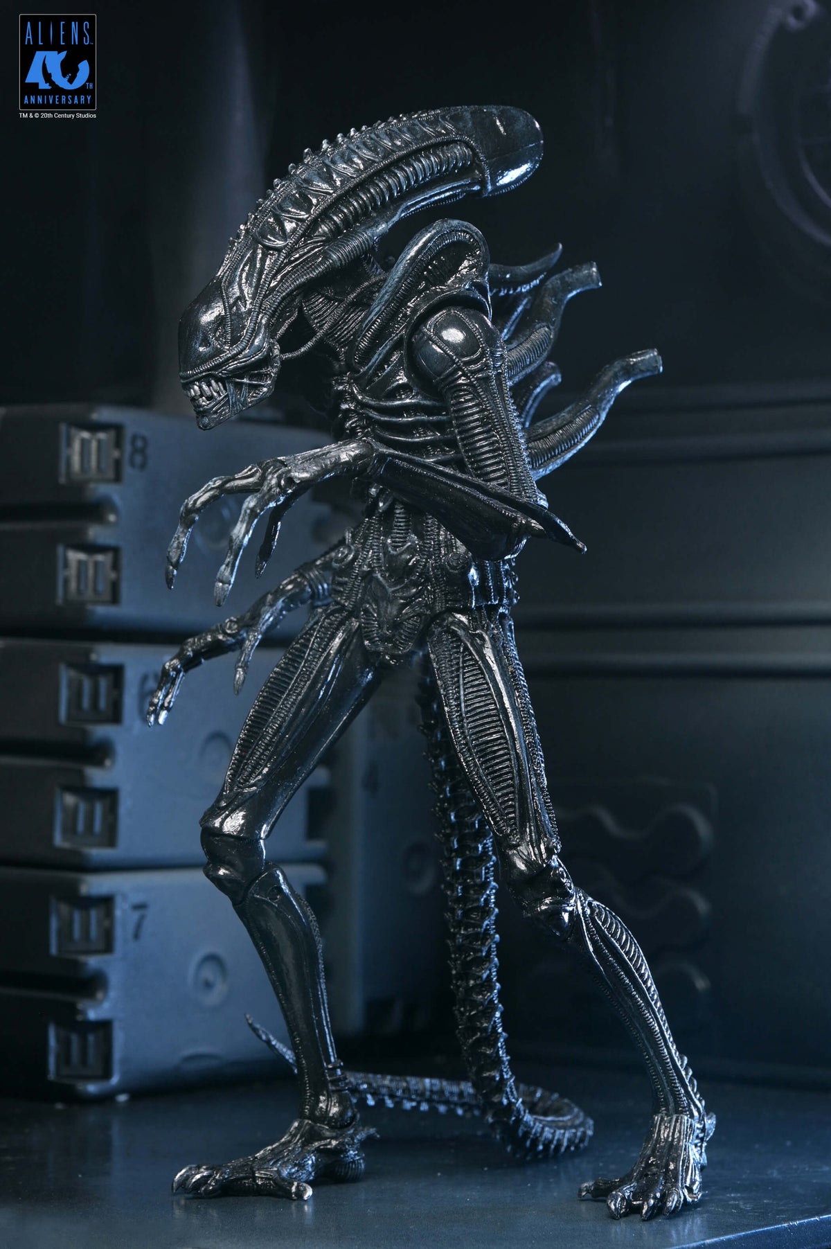 NECA Aliens 40th Anniversary Ultimate Warrior Xenomorph