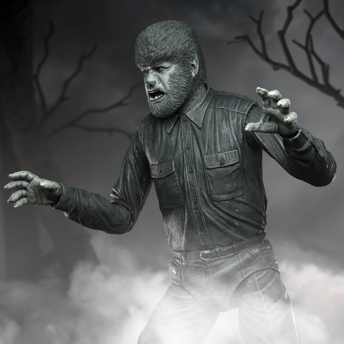 NECA Universal Monsters Ultimate Wolf Man (Black & White)