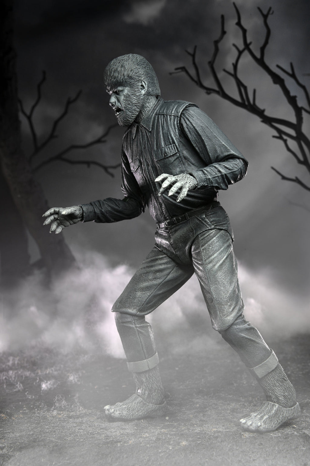 NECA Universal Monsters Ultimate Wolf Man (Black & White)