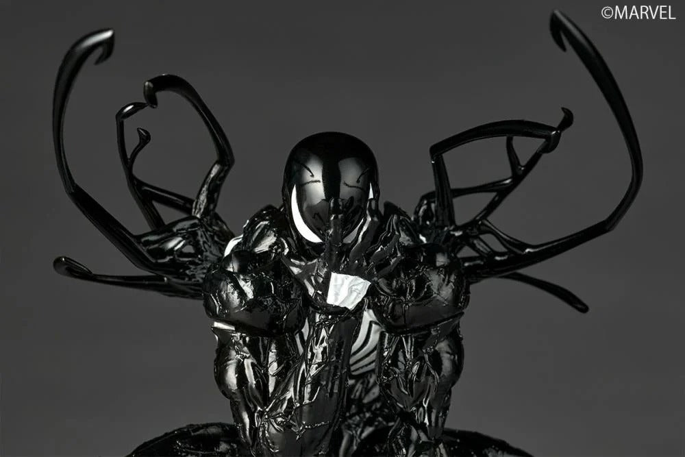 Marvel Comics Amazing Yamaguchi Revoltech NR105 Symbiote Suit Spider-Man