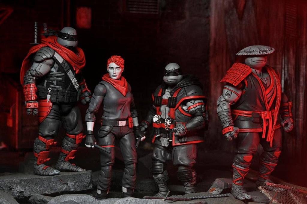NECA Teenage Mutant Ninja Turtles The Last Ronin: The Lost Years April (Nightwatcher)